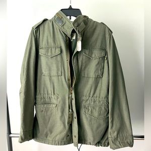 Army Green Women’s Jacket made by Alpha Industries